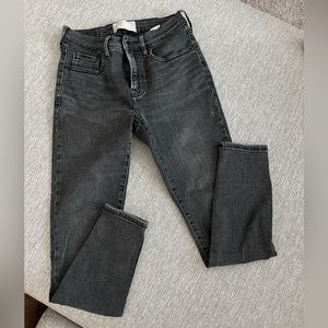 Everlane | Mid Rise Skinny Jean washed faded black size 27 ankle